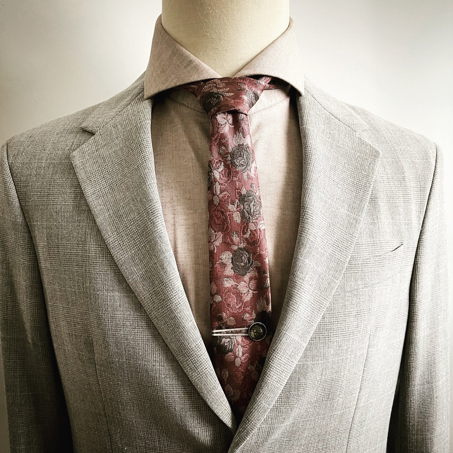 ネクタイピン 黒 シンプル ボタン 贈り物 TAMARUSAN