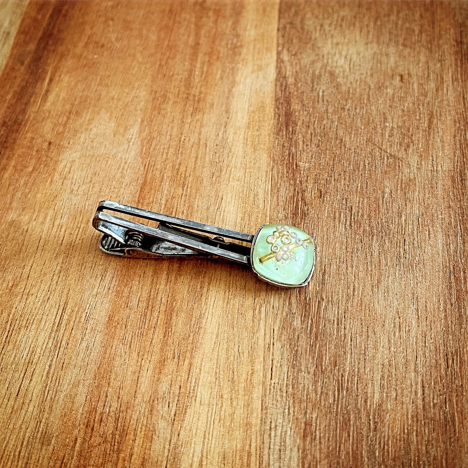 ネクタイピン 水色 ビーズ 贈り物 TAMARUSAN