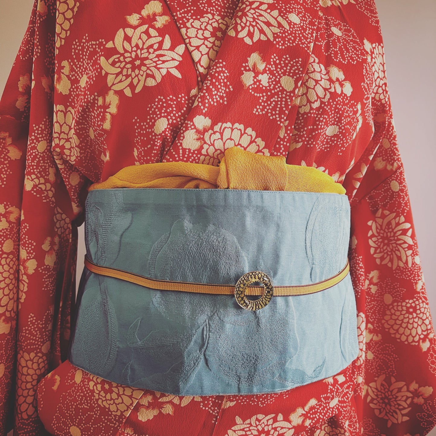 帯留 鱗 銀 紺 ドーナツ TAMARUSAN