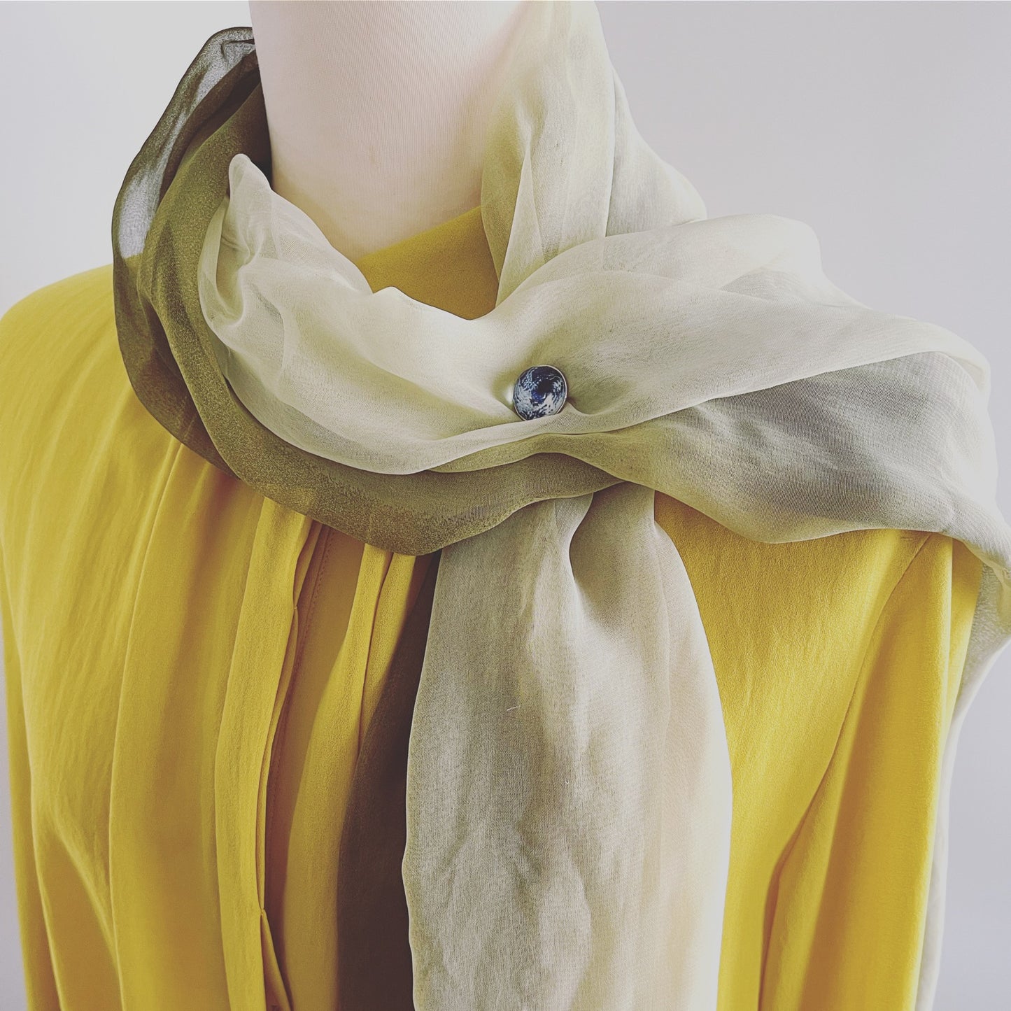 ピンブローチ ラペルピン 地球 青 TAMARUSAN