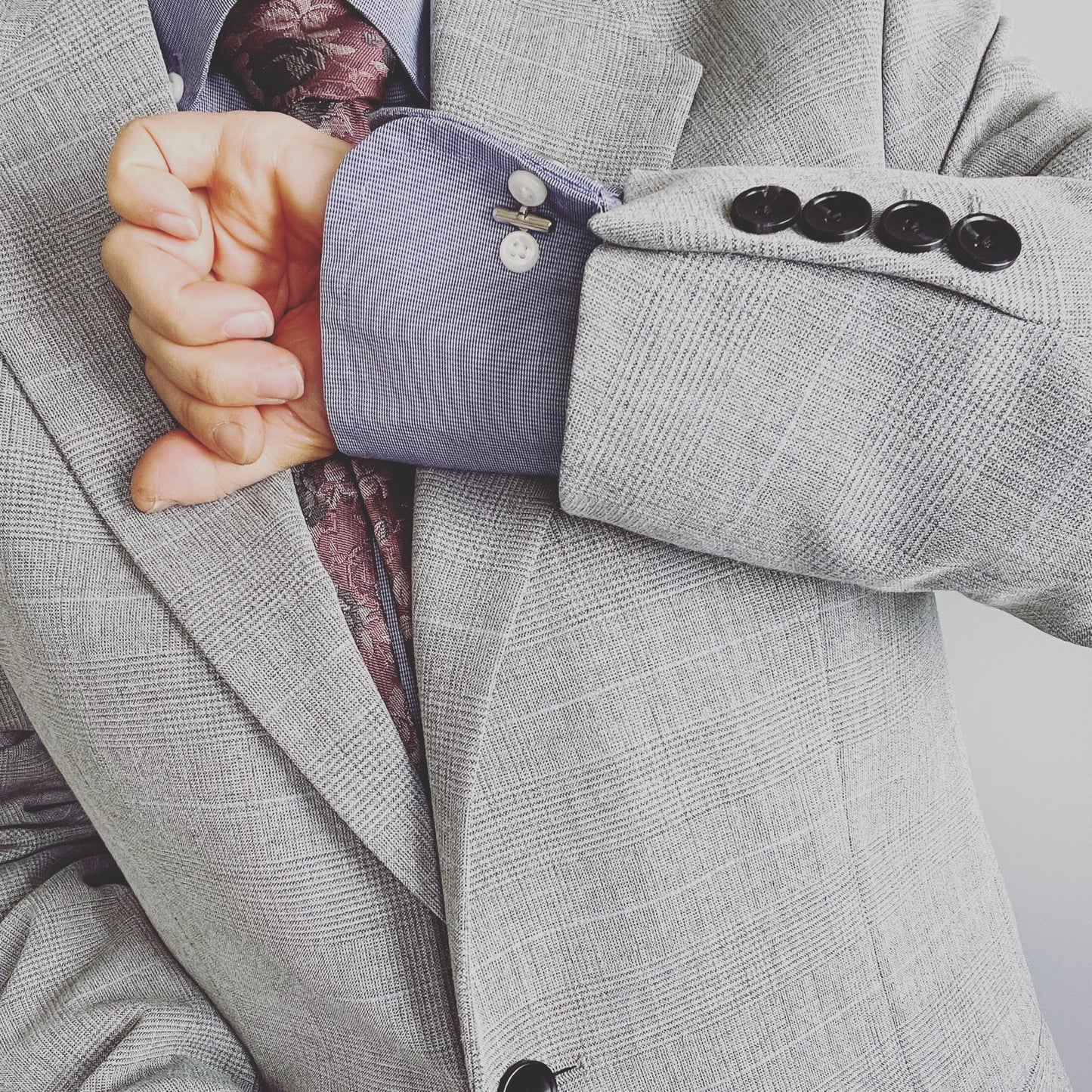 カフスボタン 白黒 楕円 ロジウム 唐草 TAMARUSAN