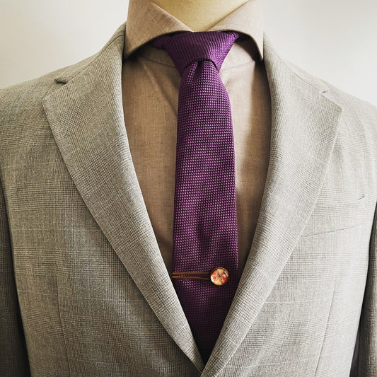 ネクタイピン 赤 ユリ アンティーク調 TAMARUSAN