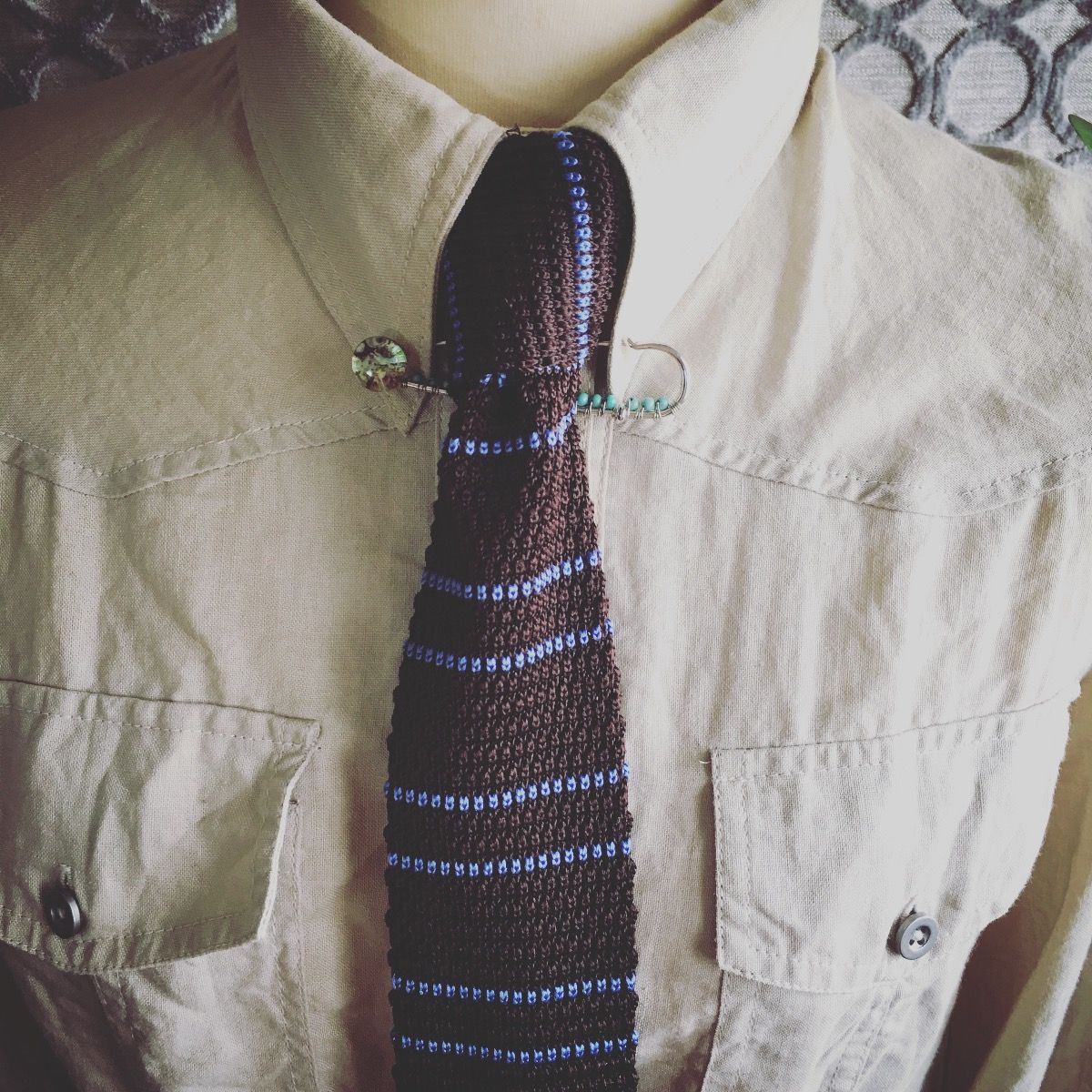 安全ピン ブローチ ターコイズ 青 TAMARUSAN