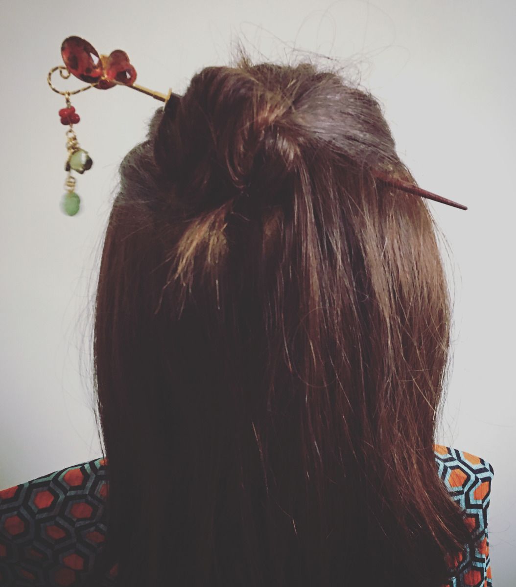 着せ替えかんざし 赤 片羽蝶 木製 TAMARUSAN