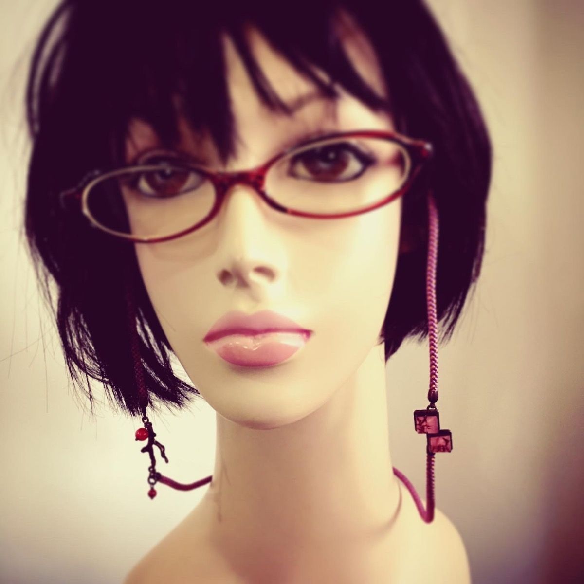 眼鏡チェーン 赤 正絹 組紐 血赤珊瑚 TAMARUSAN