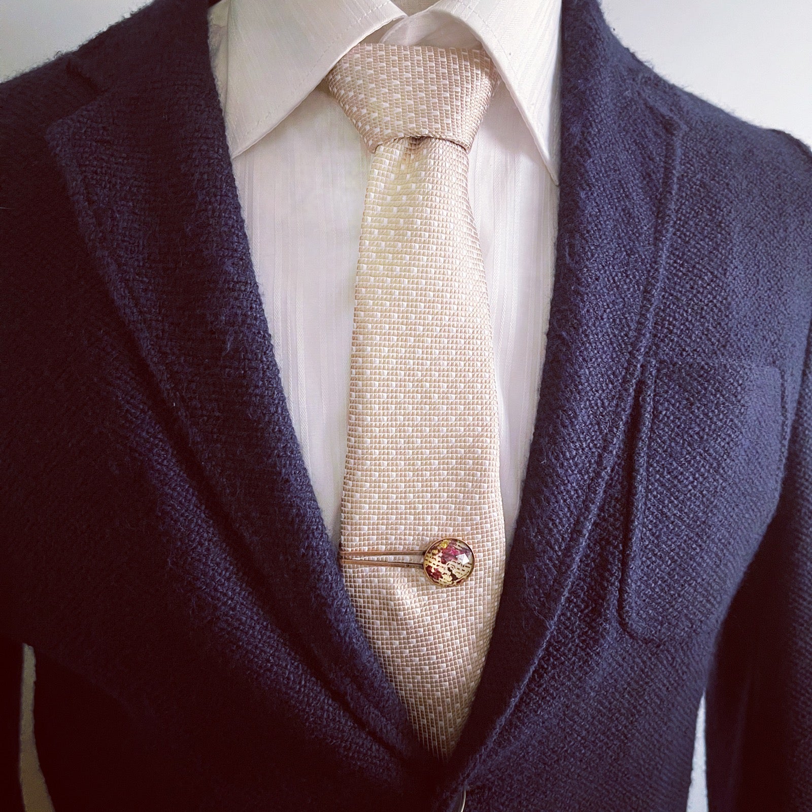 ネクタイピン 恐竜 紫 金箔入り TAMARUSAN