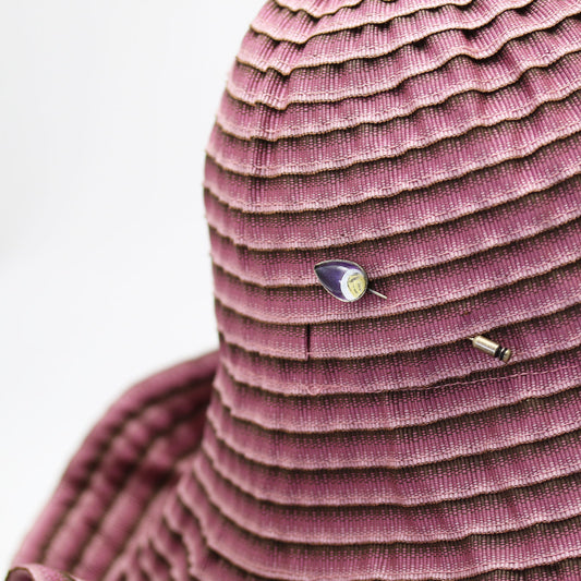 ハットピン ラペルピン 紫 炎 ジャケット飾り TAMARUSAN