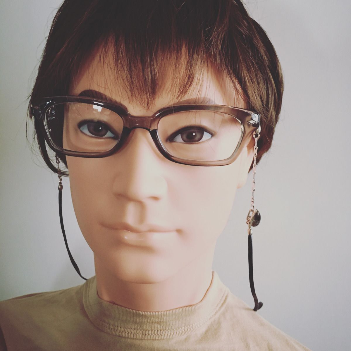 眼鏡チェーン 紺色 革紐 鱗柄 男女兼用 軽量 TAMARUSAN