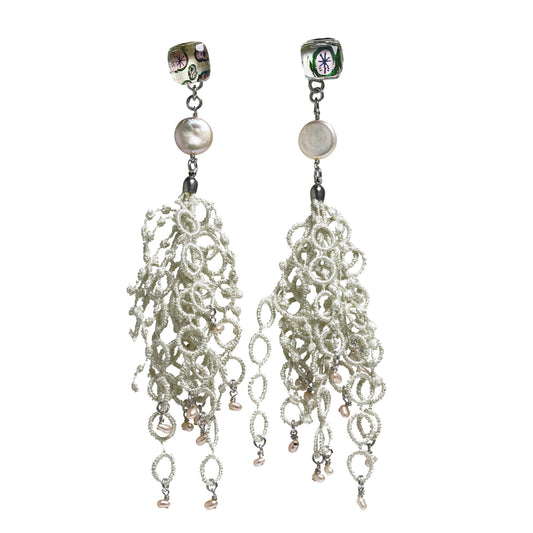 ロングピアス ゴージャスレース 白 淡水パール レモン TAMARUSAN