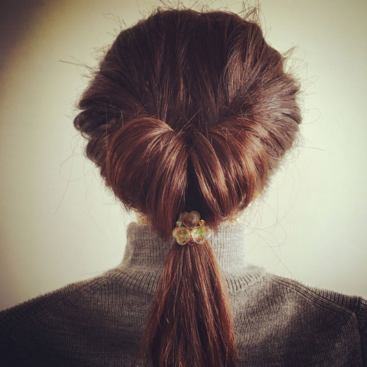 ヘアゴム 花 紫 ビーズ ハンドメイド 樹脂 TAMARUSAN