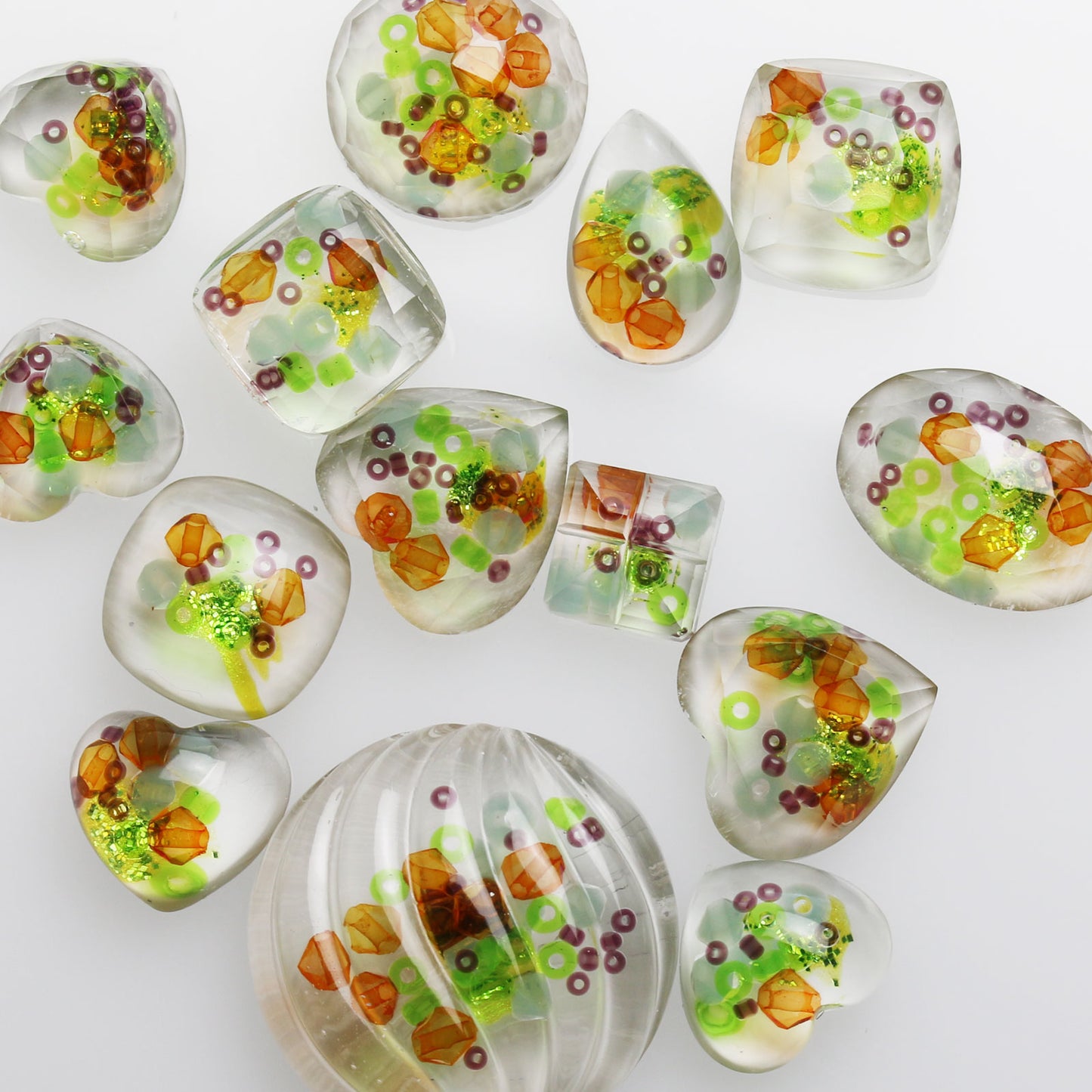 ヘアゴム 花 紫 ビーズ ハンドメイド 樹脂 TAMARUSAN