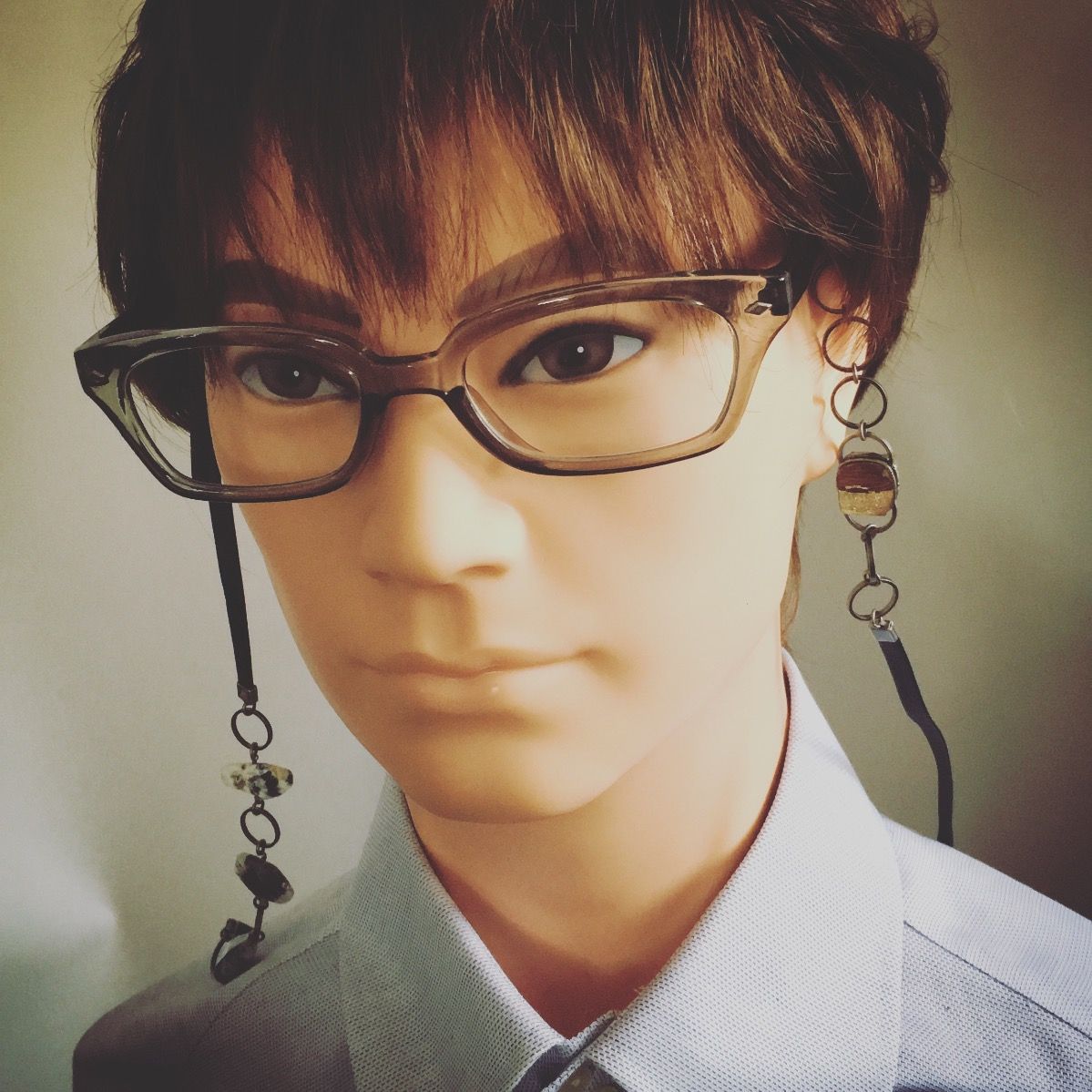 眼鏡チェーン 銀 ラメ 木 革 デンドライト 男女兼用 銀色 TAMARUSAN