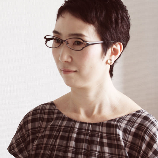 イヤリング ベージュ バラの木 TAMARUSAN