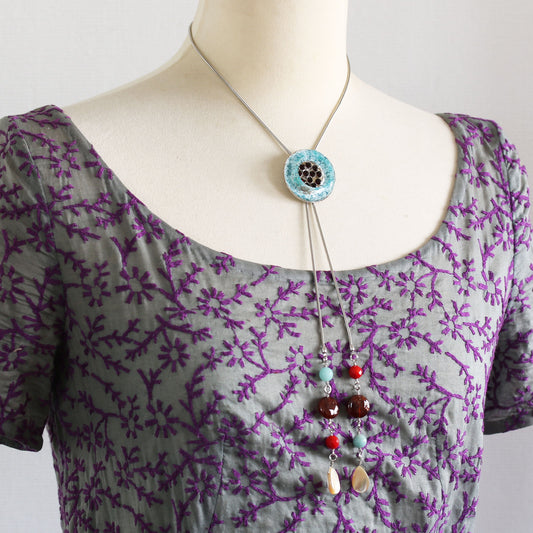 チェーンループタイ 青 珊瑚 ヘソナイトガーネット TAMARUSAN