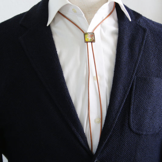 革紐ループタイ スタイリッシュ 和菊 ベージュ TAMARUSAN