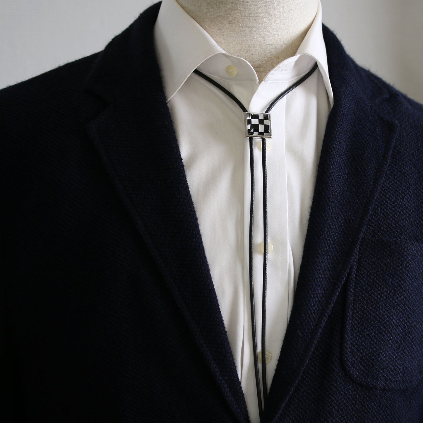 革紐ループタイ 市松 四角 白黒 TAMARUSAN