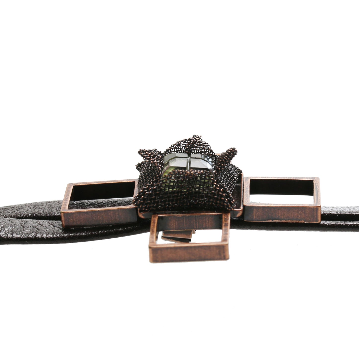 革紐ループタイ 紫 十字 ユリ アメジスト TAMARUSAN