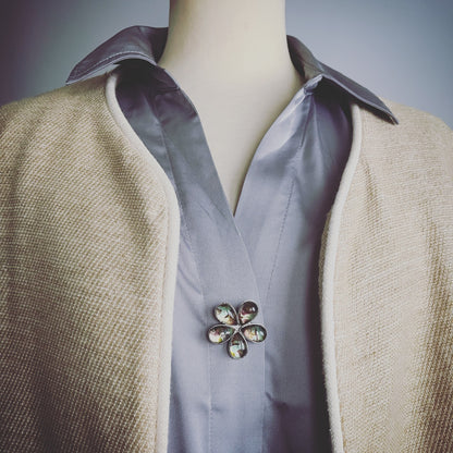 ボタンカバー 花 青 ブローチ TAMARUSAN