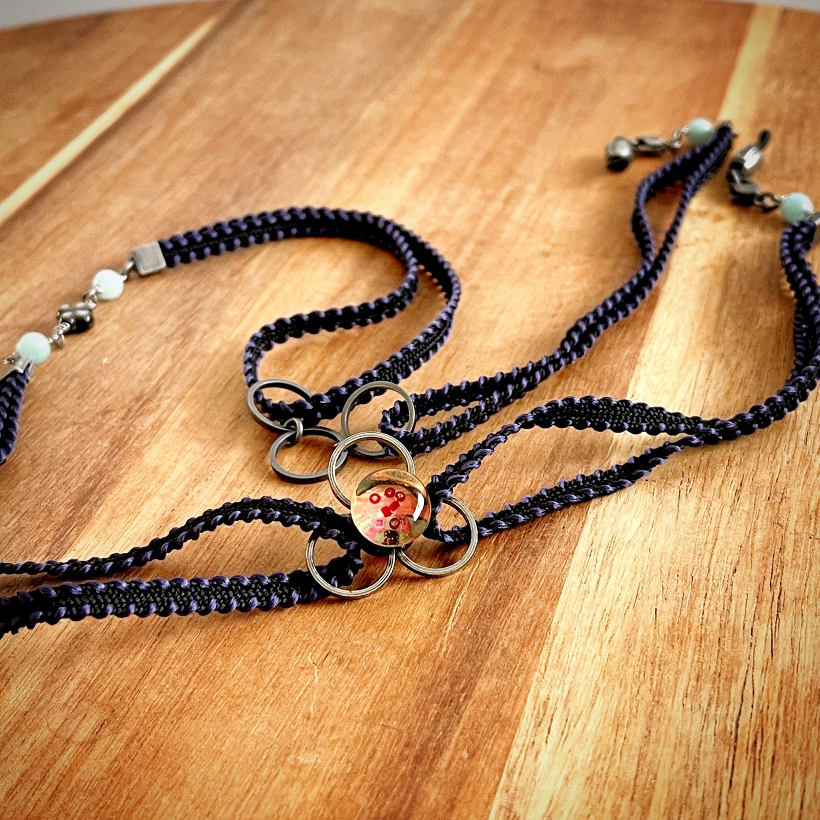 ネックレスにもなる眼鏡チェーン リボン 紺 ピンク ネックレス