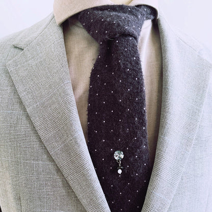 タイタックピン 恐竜 オニキス 水晶 紺 TAMARUSAN