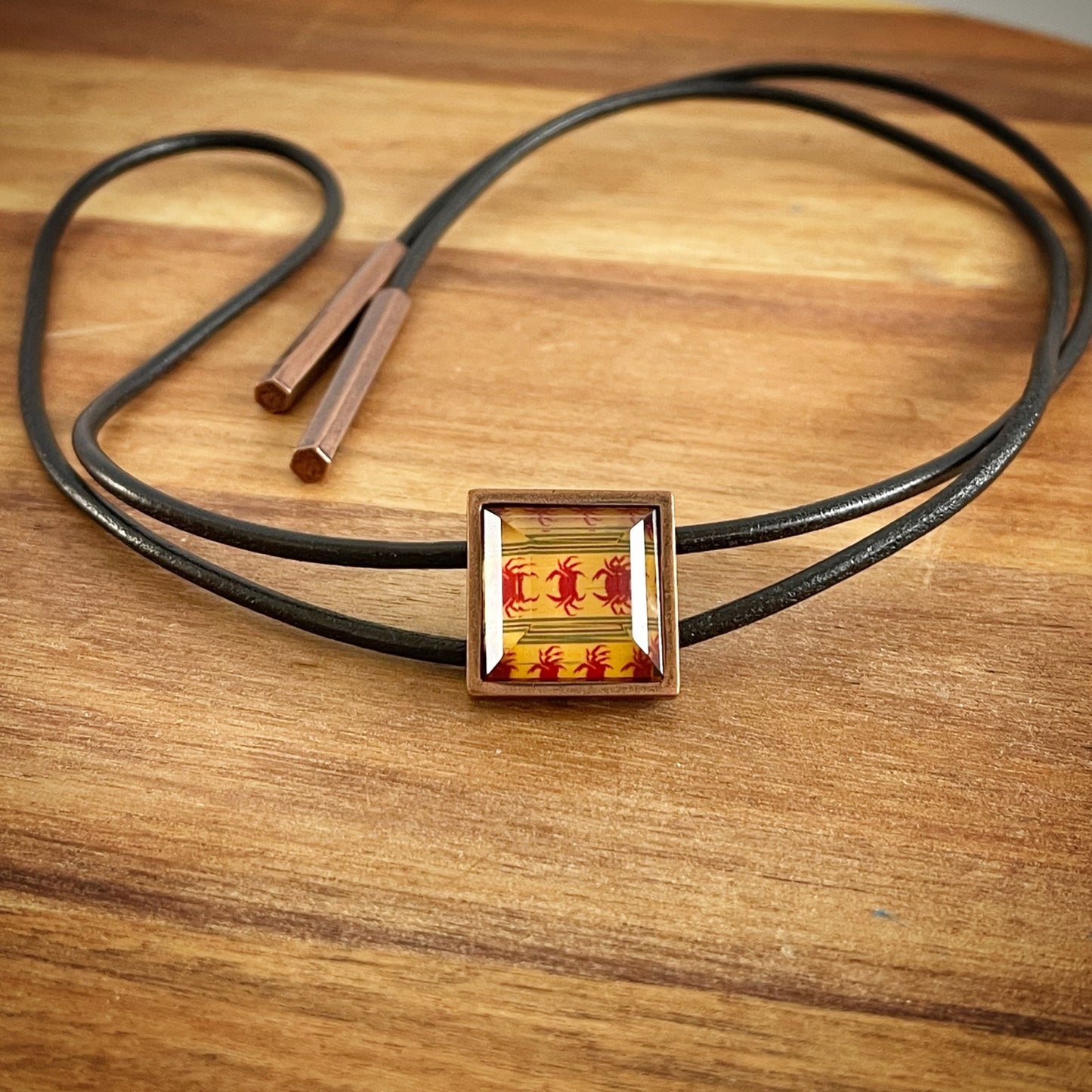 革紐ループタイ カニ 赤 アクセサリー ループタイ