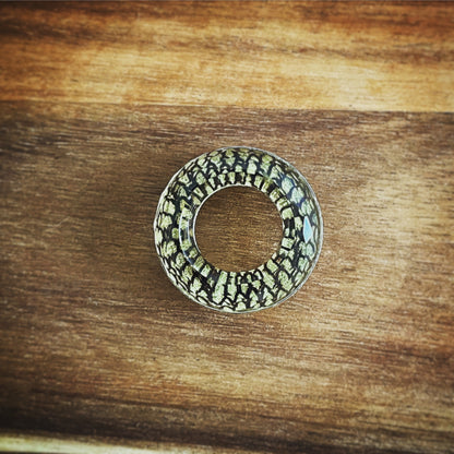 帯留 鱗 銀 紺 ドーナツ TAMARUSAN