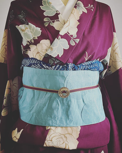 帯留め 紺 ヘリンボーン ドーナツ型 帯留め