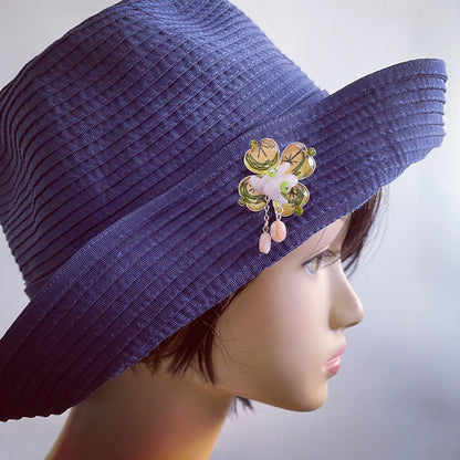 ブローチ 四つ葉 レモン ピンク 天然石 TAMARUSAN