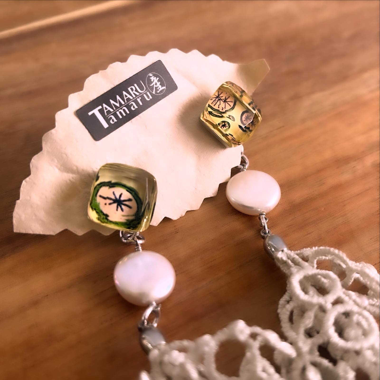ロングピアス ゴージャスレース 白 淡水パール レモン スタッドピアス