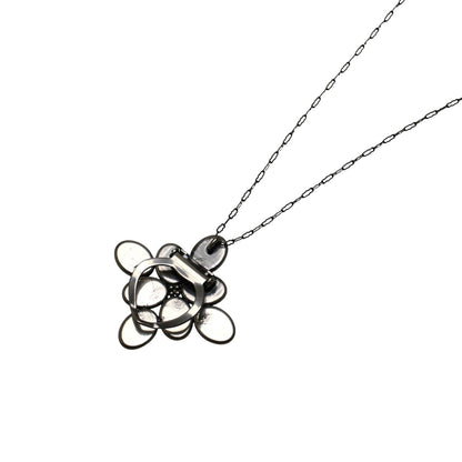 スカーフネックレス 水色 花 銀色 TAMARUSAN