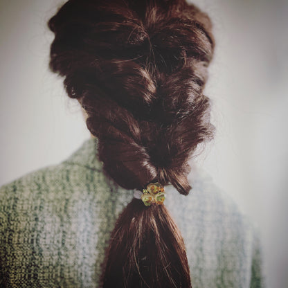 ヘアゴム 花 紫 ビーズ ハンドメイド 樹脂 TAMARUSAN