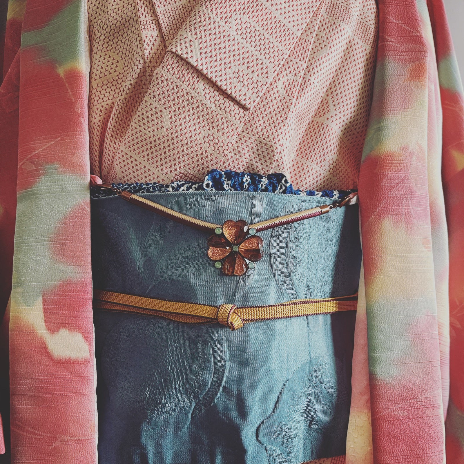 羽織紐 ピンク ラメ 花 正絹 おしゃれ 和装 着物 飾り – TAMARUSAN