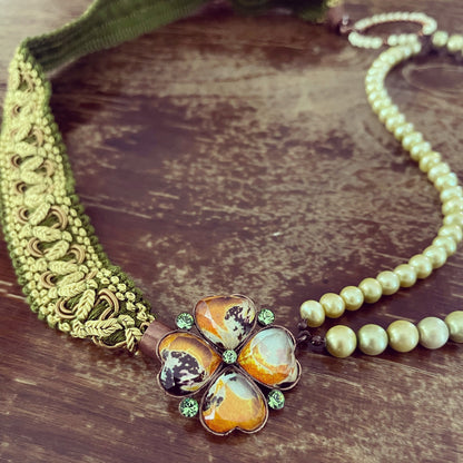 アシンメトリー グリーン ネックレス イタリアンブレード 花 ネックレス