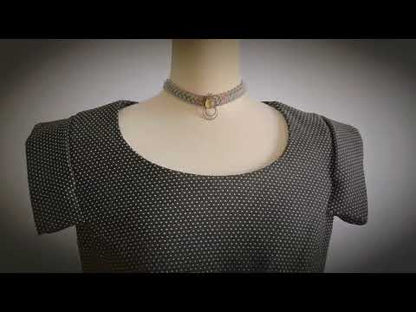 チョーカー ミツバチ リボン ローズクオーツ グレー