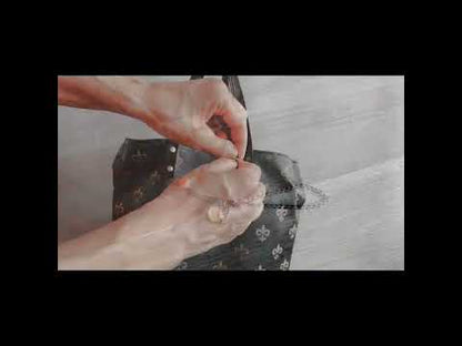 バッグチャーム オレンジ 珊瑚 花模様