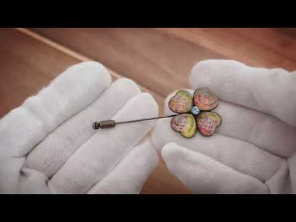 ハットピン オレンジ  四ツ葉 菊