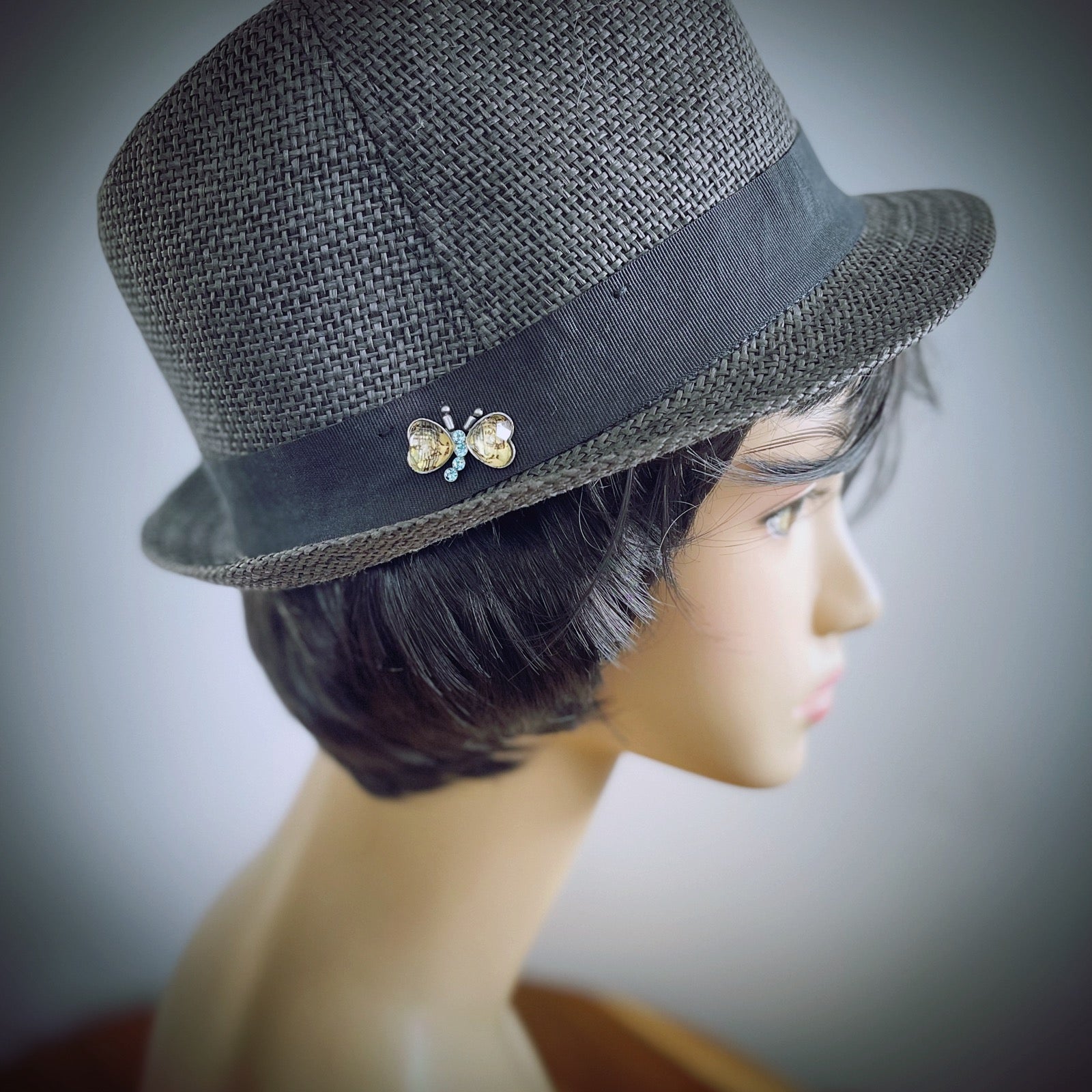 ピンブローチ 蝶 ブルー 音符 贈り物 ピンブローチ