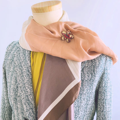 ブローチ 赤 珊瑚 花 軽量 TAMARUSAN