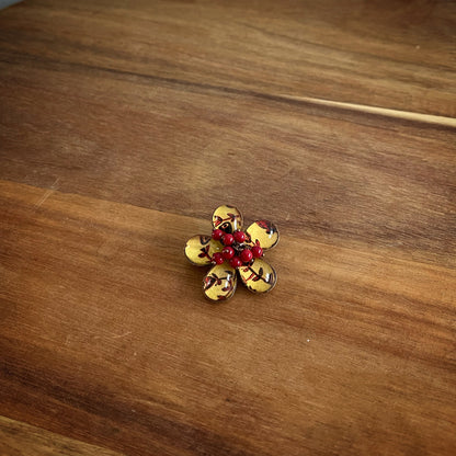 ブローチ 赤 珊瑚 花 軽量 TAMARUSAN