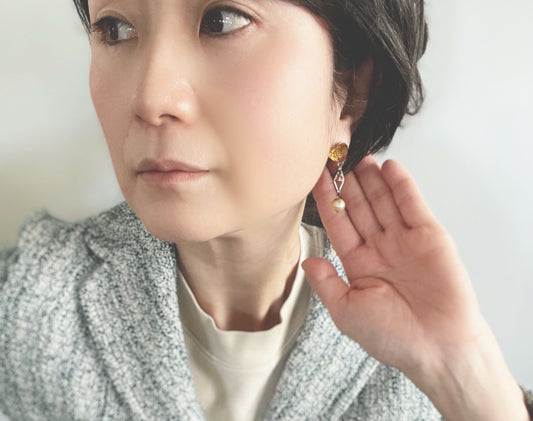 アシンメトリー ピアス ハート ピンク 水面 スタッドピアス