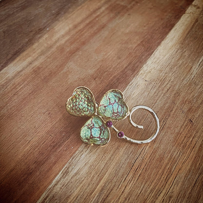 ピンブローチ 水面 スミレ ブルー 金 ピンブローチ