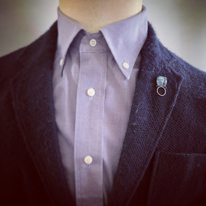 眼鏡ホルダーピンブローチ トランプ ブルー TAMARUSAN