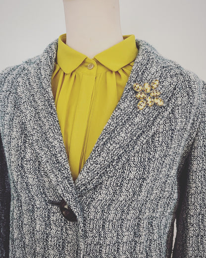 ブローチ 白 つるくさ模様 花 ブローチネックレス