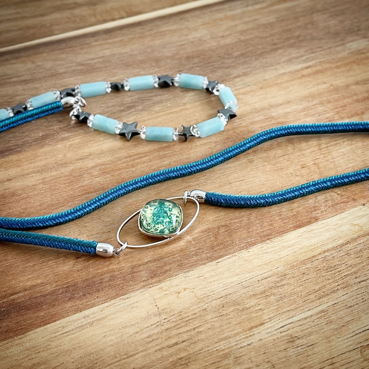 眼鏡チェーン 組紐 青 磁気入りヘマタイト 眼鏡ストラップ・チェーン