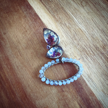 眼鏡ホルダーブローチ 紫 ブルーレース TAMARUSAN