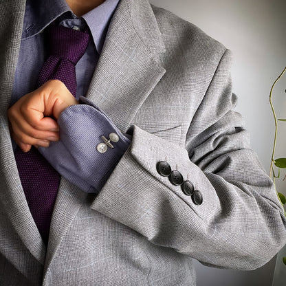 小さなカフスボタン 白黒 男女兼用 カフスボタン