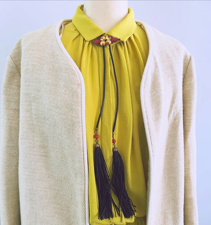 革紐 ループタイ 赤 フリンジ 黒 TAMARUSAN