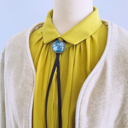 革紐ループタイ 丸 ユリ 青 ハンドメイド TAMARUSAN