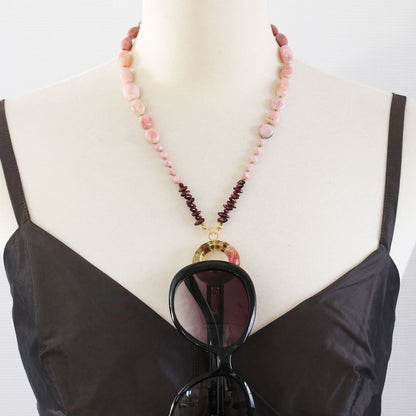 眼鏡ホルダー ネックレス ピンク ガーネット TAMARUSAN