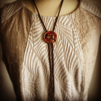 組紐ループタイ 赤 正絹 ドーナツ型 24k TAMARUSAN